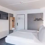 Aachen-hbf Otel